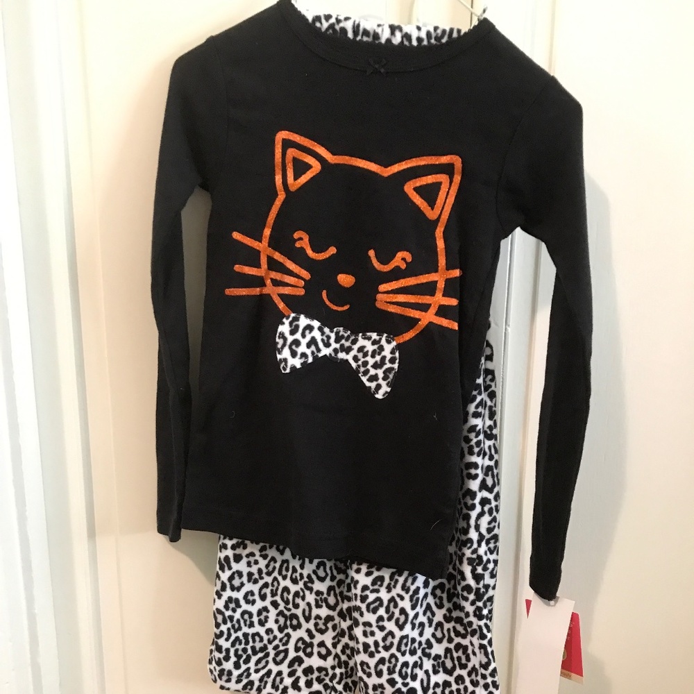 Carters Size 4 Cat PJ’s